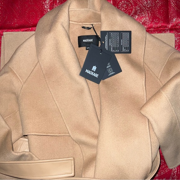 Authentic NWT - Picture 14 of 14